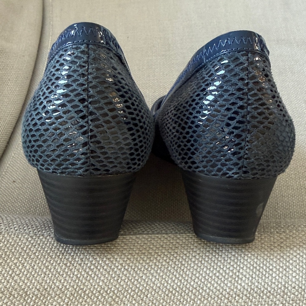 NWT NAVY 1.5” Wedge COLE HAAN Cap toe shoe stacked wedge & sole US 8.5 B in Box - Picture 6 of 13